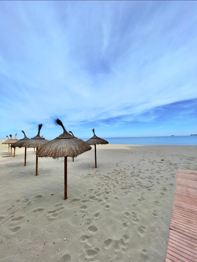 Holiday Studio Apartment Near The Beach And City Centre 直布罗陀 外观 照片